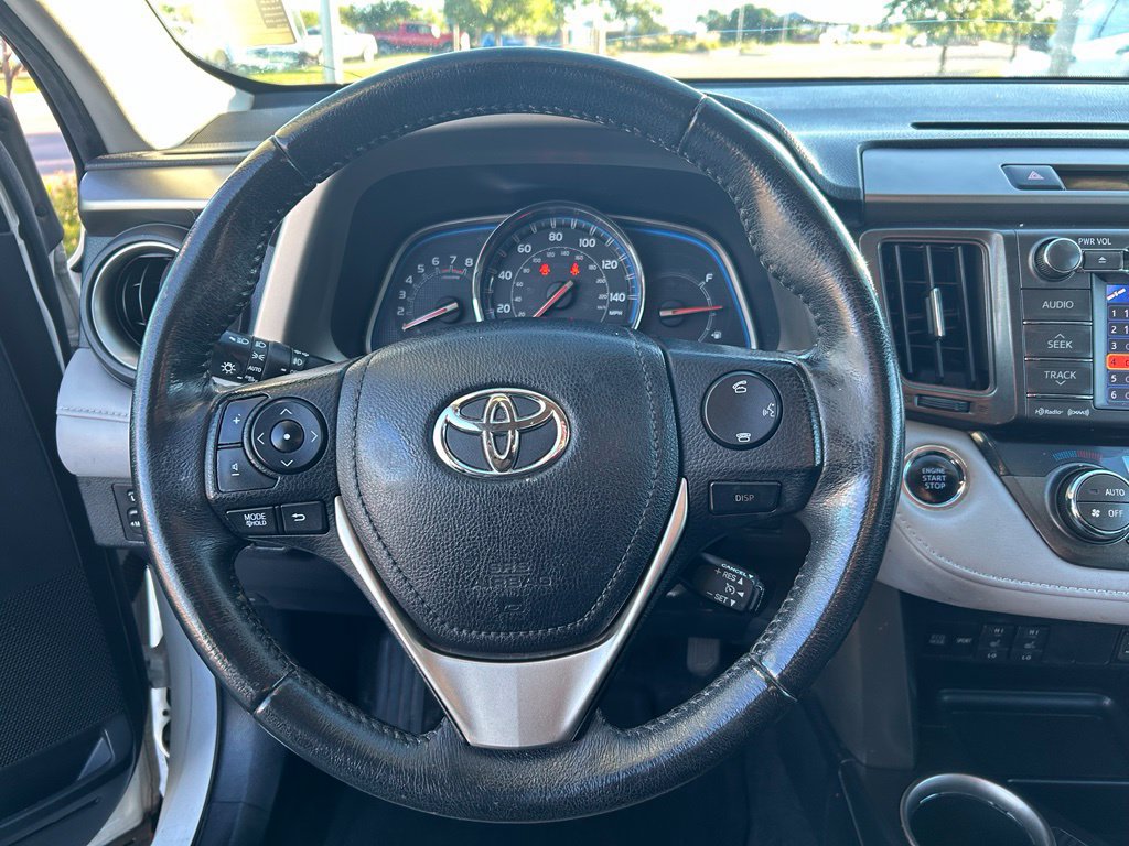 Used 2013 Toyota RAV4 Limited AWD/4WD image 23
