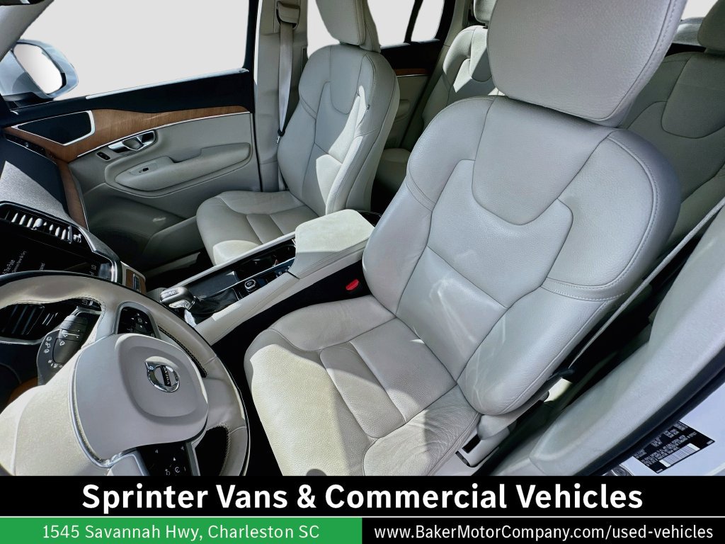 Used 2022 Volvo XC90 T6 Momentum w/ Advanced Package AWD/4WD image 4