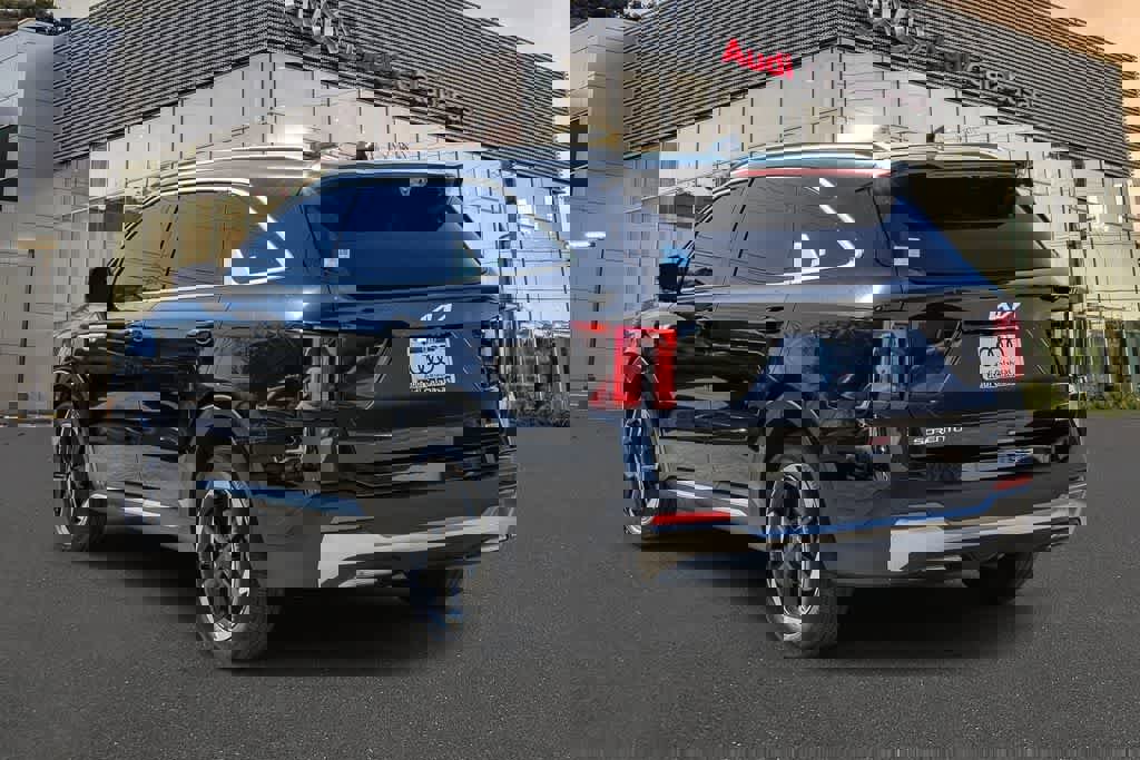 Used 2025 Kia Sorento SX Prestige image 2