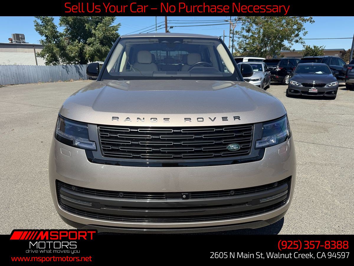 Used 2023 Land Rover Range Rover SE AWD/4WD image 2