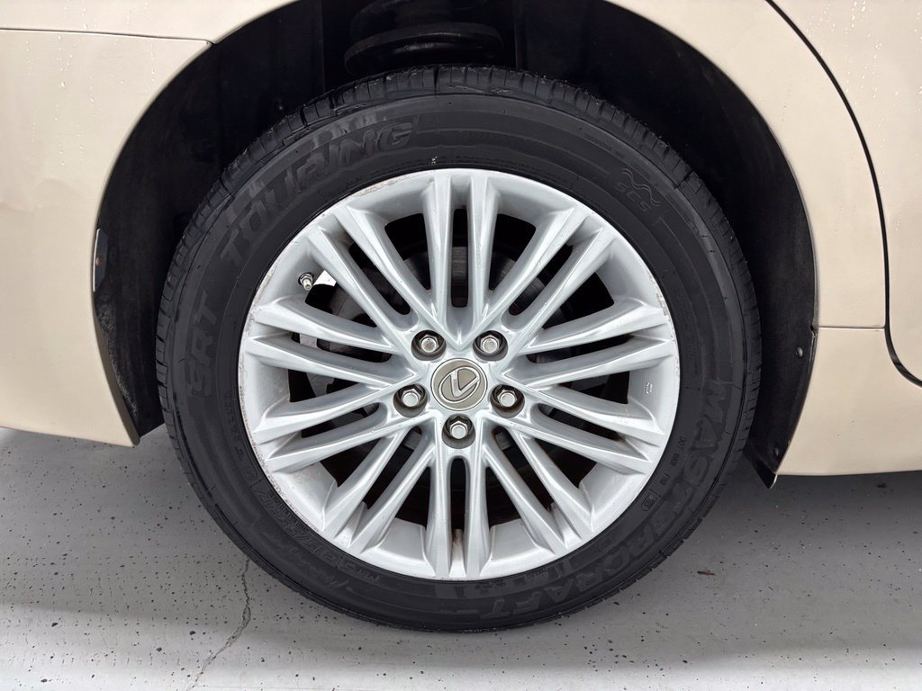 Used 2014 Lexus ES 350 w/ Luxury Package FWD image 62
