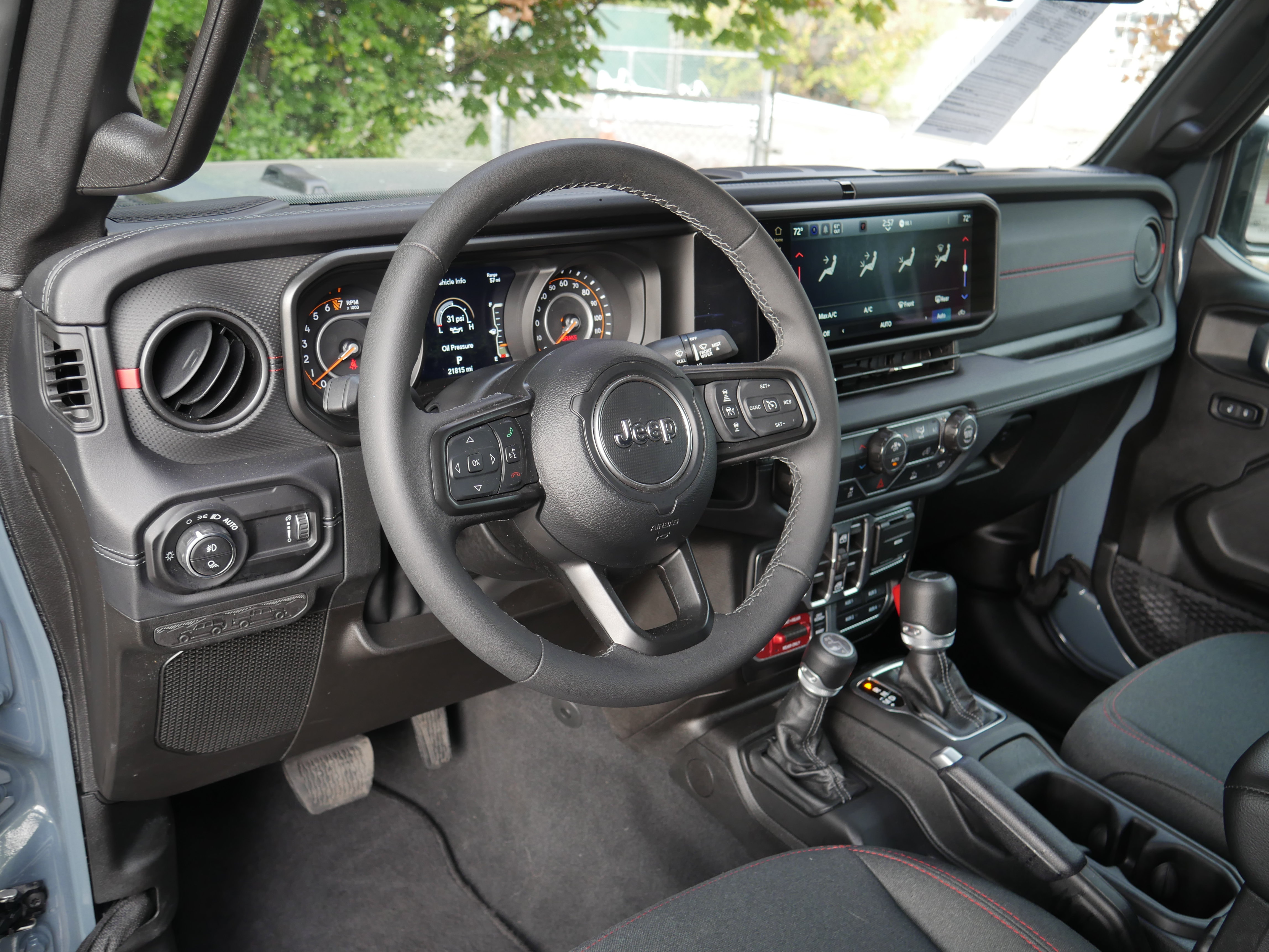Used 2026 Jeep Gladiator Rubicon AWD/4WD image 4