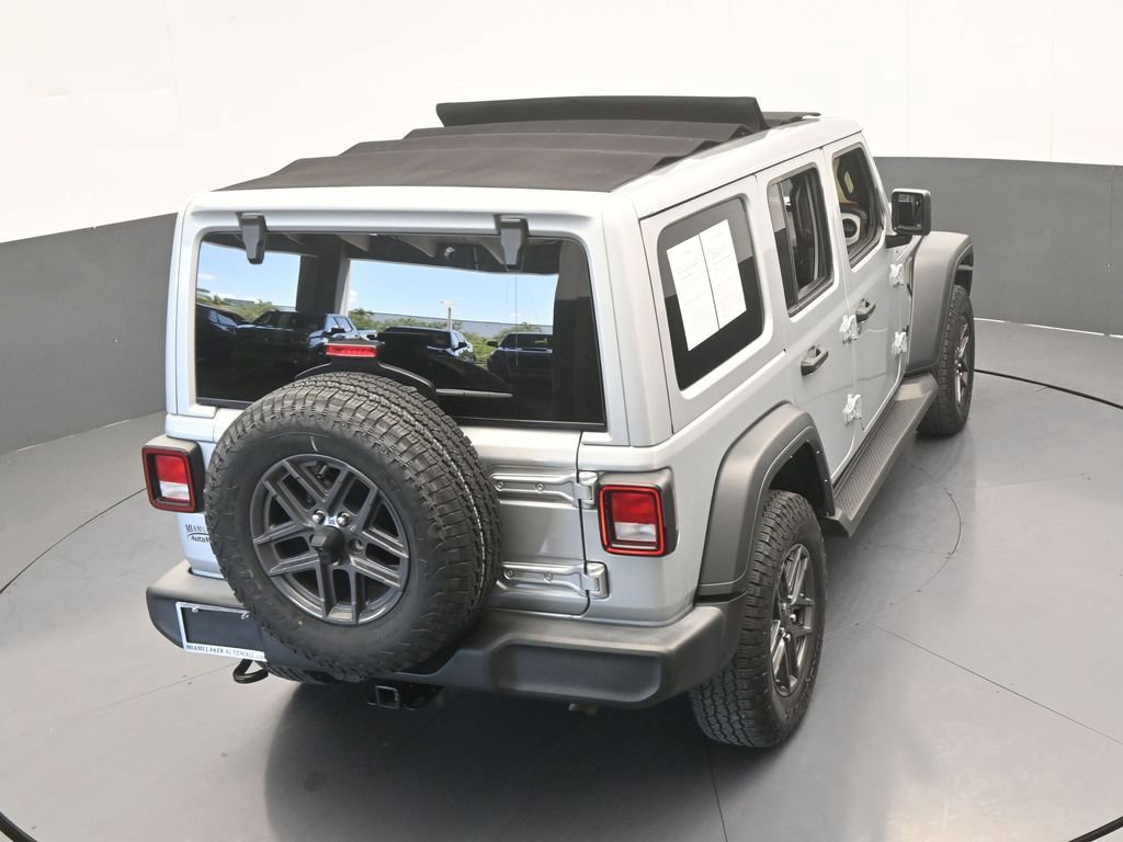 Used 2024 Jeep Wrangler Sport S AWD/4WD image 46