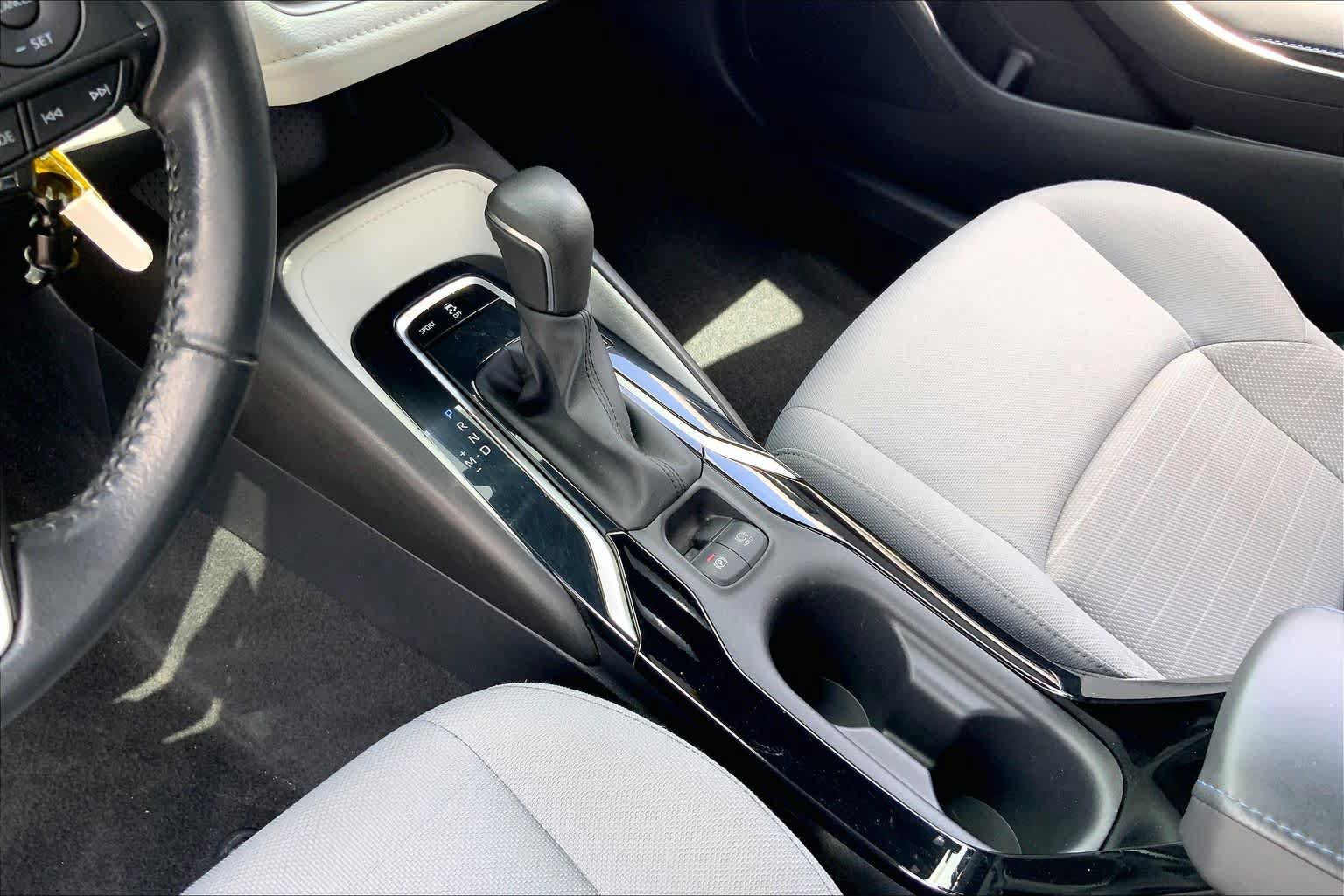 Used 2020 Toyota Corolla SE FWD image 16