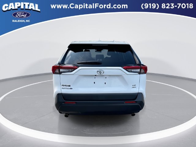 Used 2025 Toyota RAV4 LE AWD/4WD image 7
