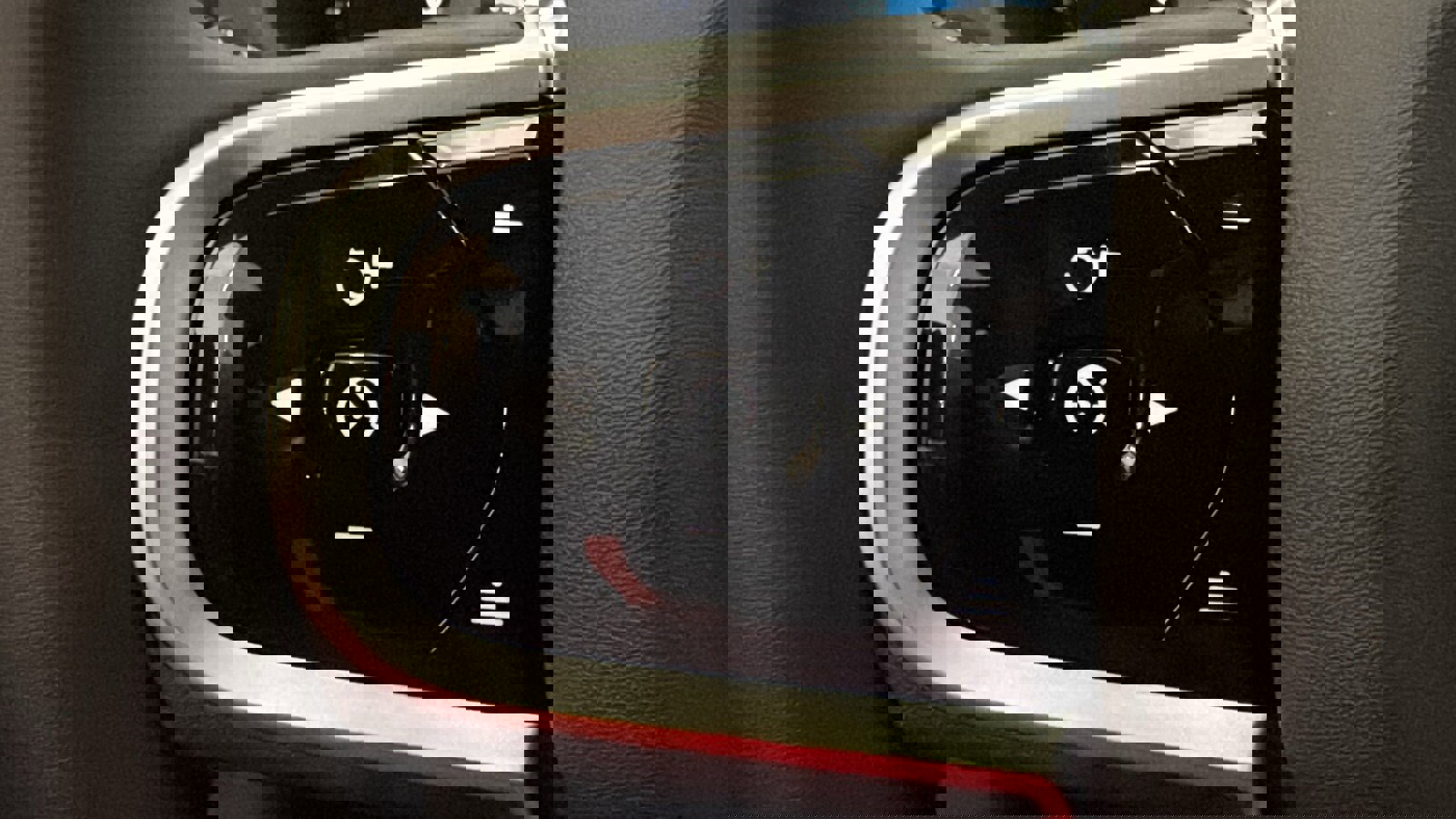 New 2026 Volvo XC60 T8 Plus w/ Protection Package Premier image 13