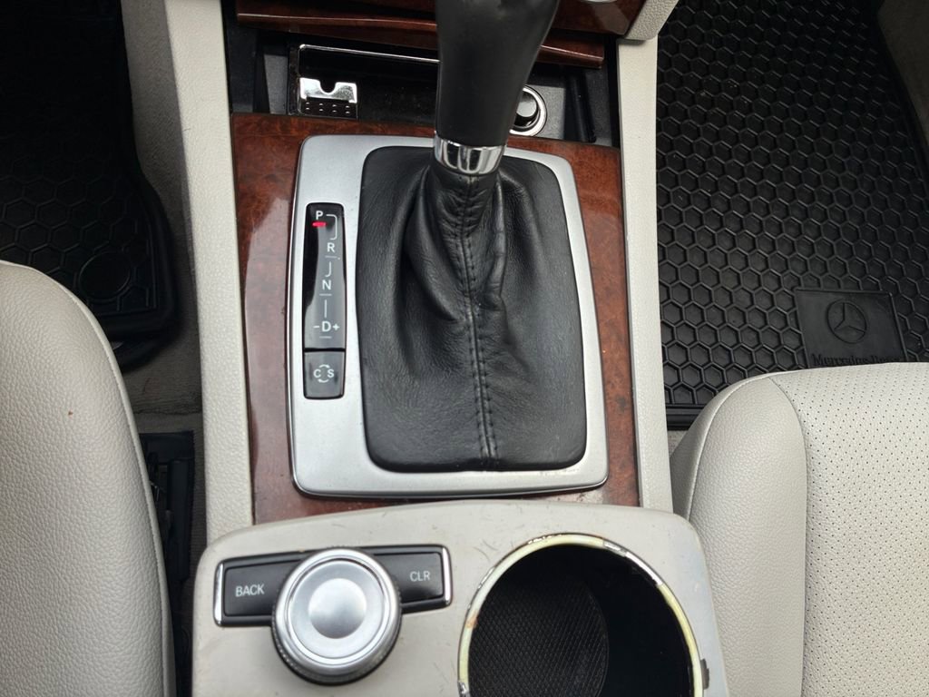 Used 2010 Mercedes-Benz C 300 Sedan image 22