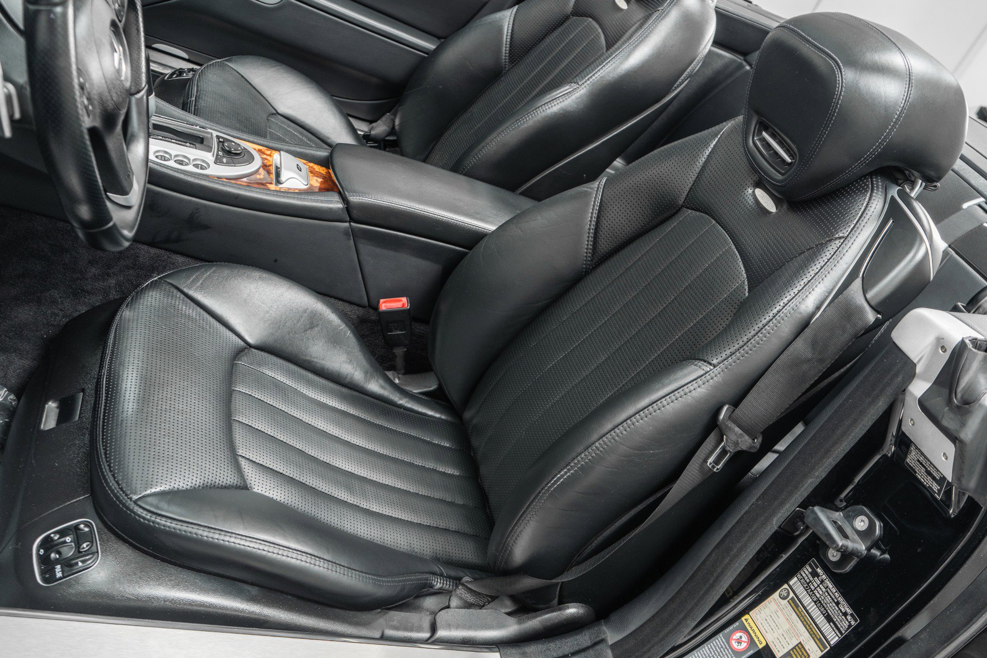 Used 2011 Mercedes-Benz SL 63 AMG image 24