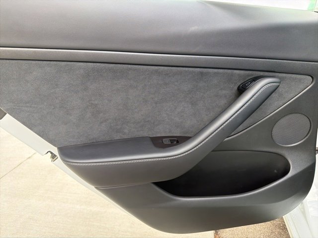 Used 2022 Tesla Model 3 Long Range image 18