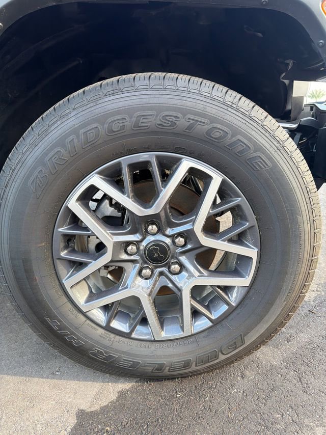 Used 2025 Jeep Wrangler Unlimited Sahara image 12