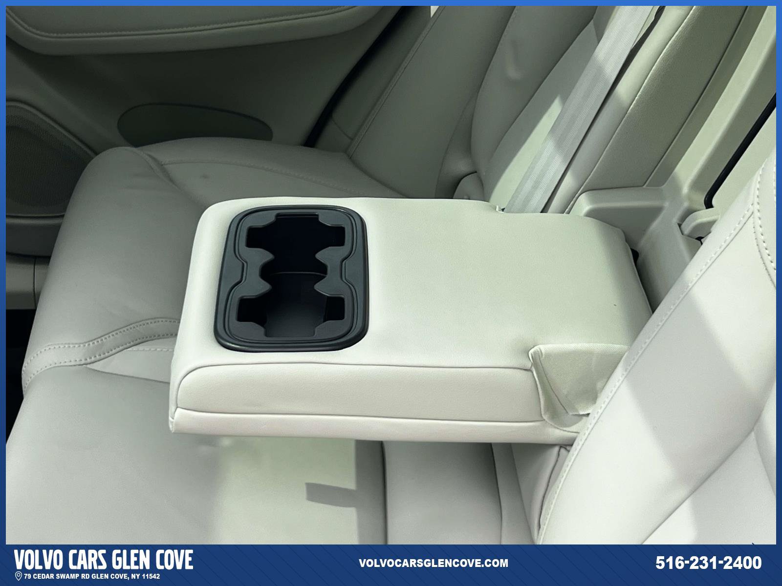 Used 2026 Volvo XC60 B5 Ultra w/ Protection Package Premier AWD/4WD image 10