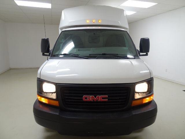 Used 2014 GMC Savana 3500 image 2