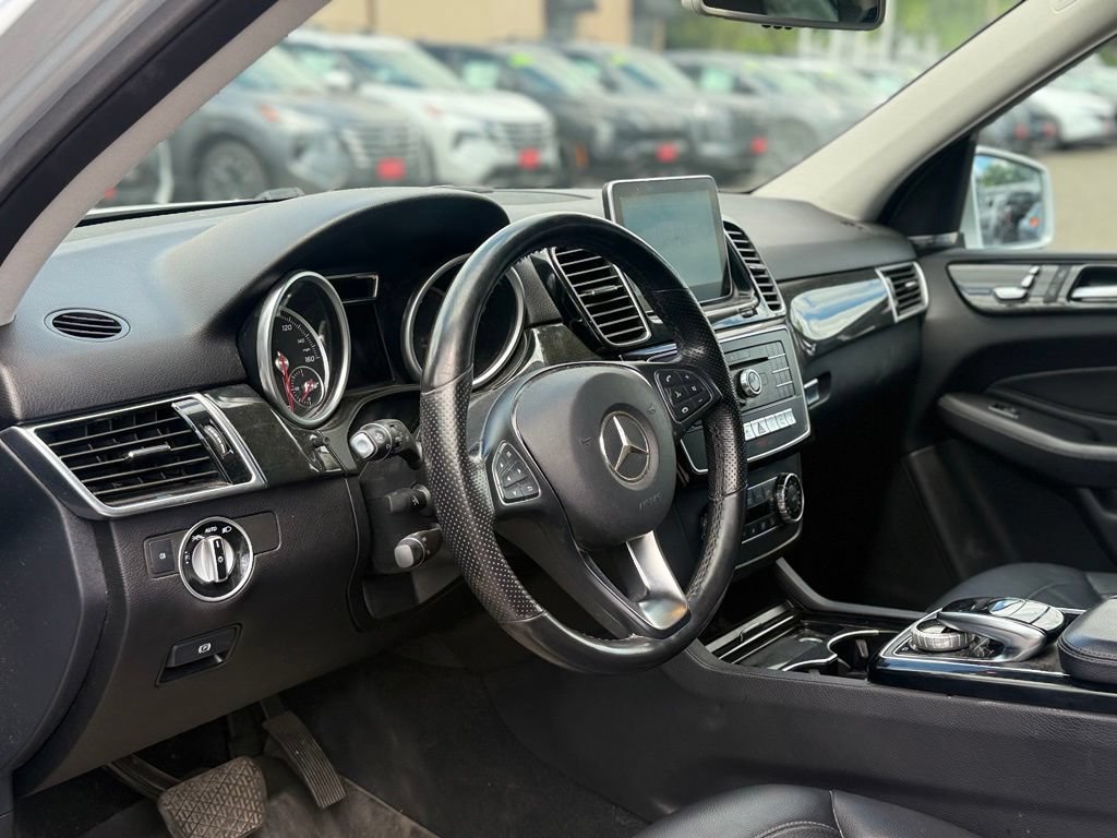 Used 2016 Mercedes-Benz GLE 300d 4MATIC image 5