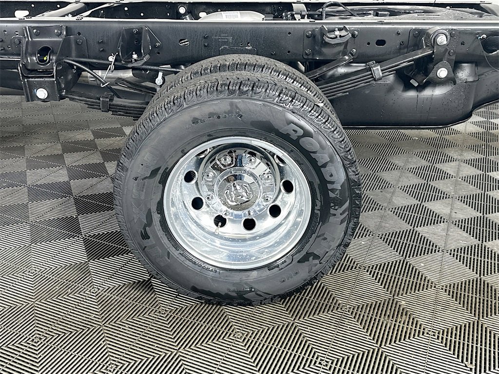 New 2026 RAM 3500 Tradesman w/ Chrome Appearance Group image 16