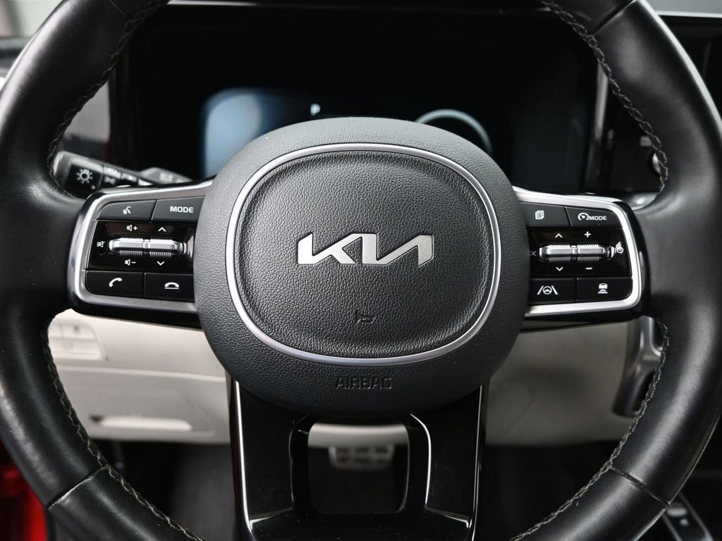 Used 2023 Kia Sorento SX Prestige image 16