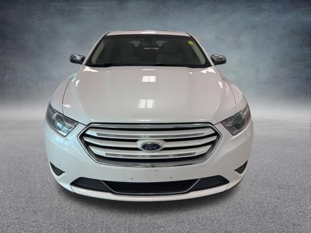 Used 2015 Ford Taurus Limited image 3