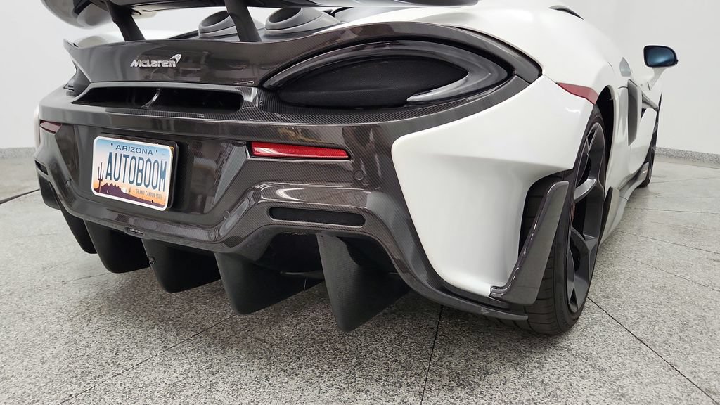 Used 2019 McLaren 600LT RWD image 24