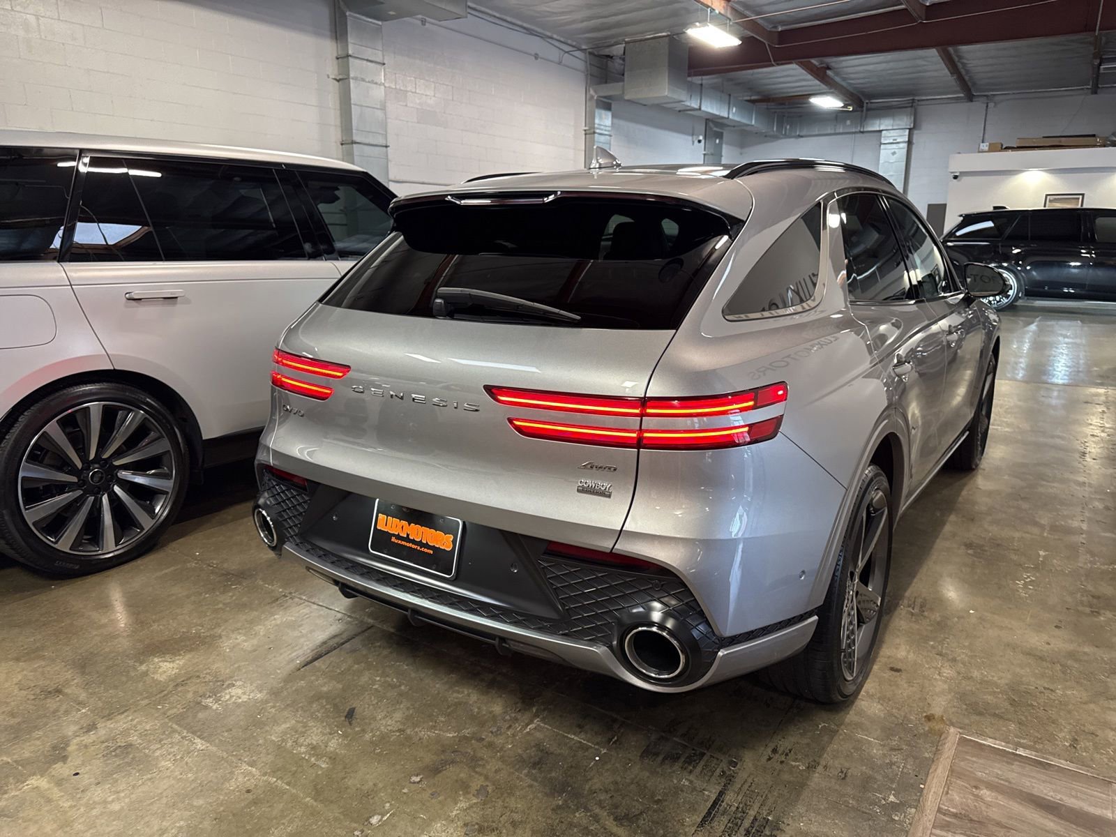 Used 2023 Genesis GV70 2.5T w/ Sport Prestige Package image 21