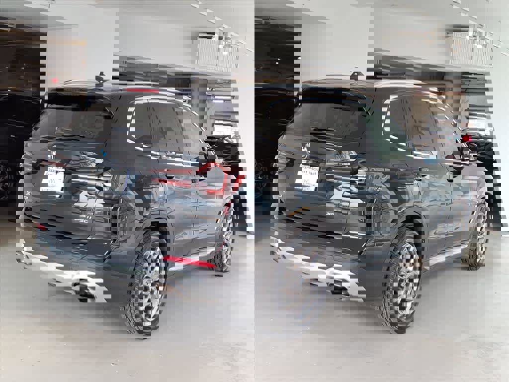 Used 2022 BMW X3 xDrive30i w/ Premium Package 2 image 4