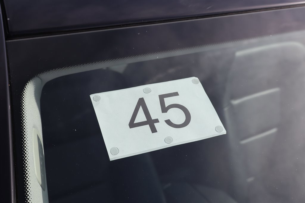 Used 2014 Mercedes-Benz E 250 BlueTEC Sedan image 11
