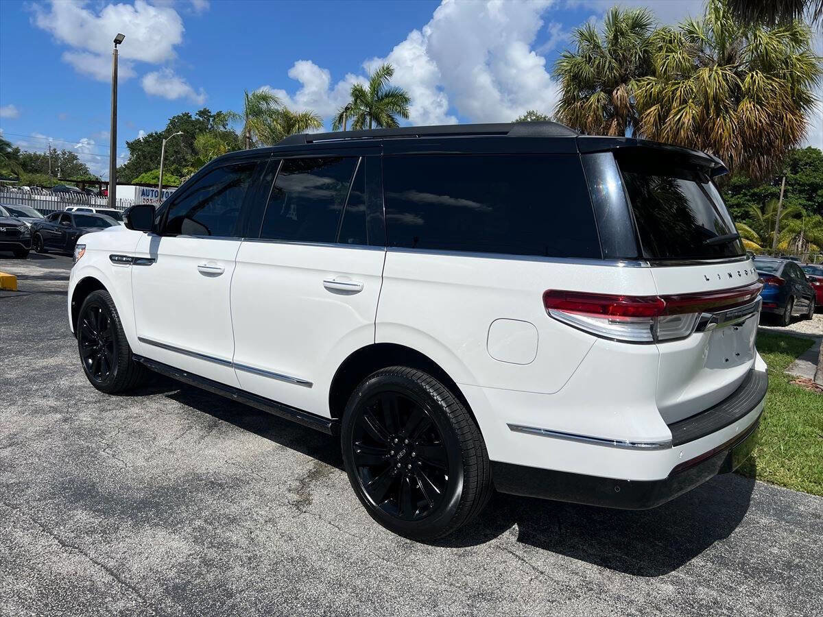 Used 2022 Lincoln Navigator Black Label image 5