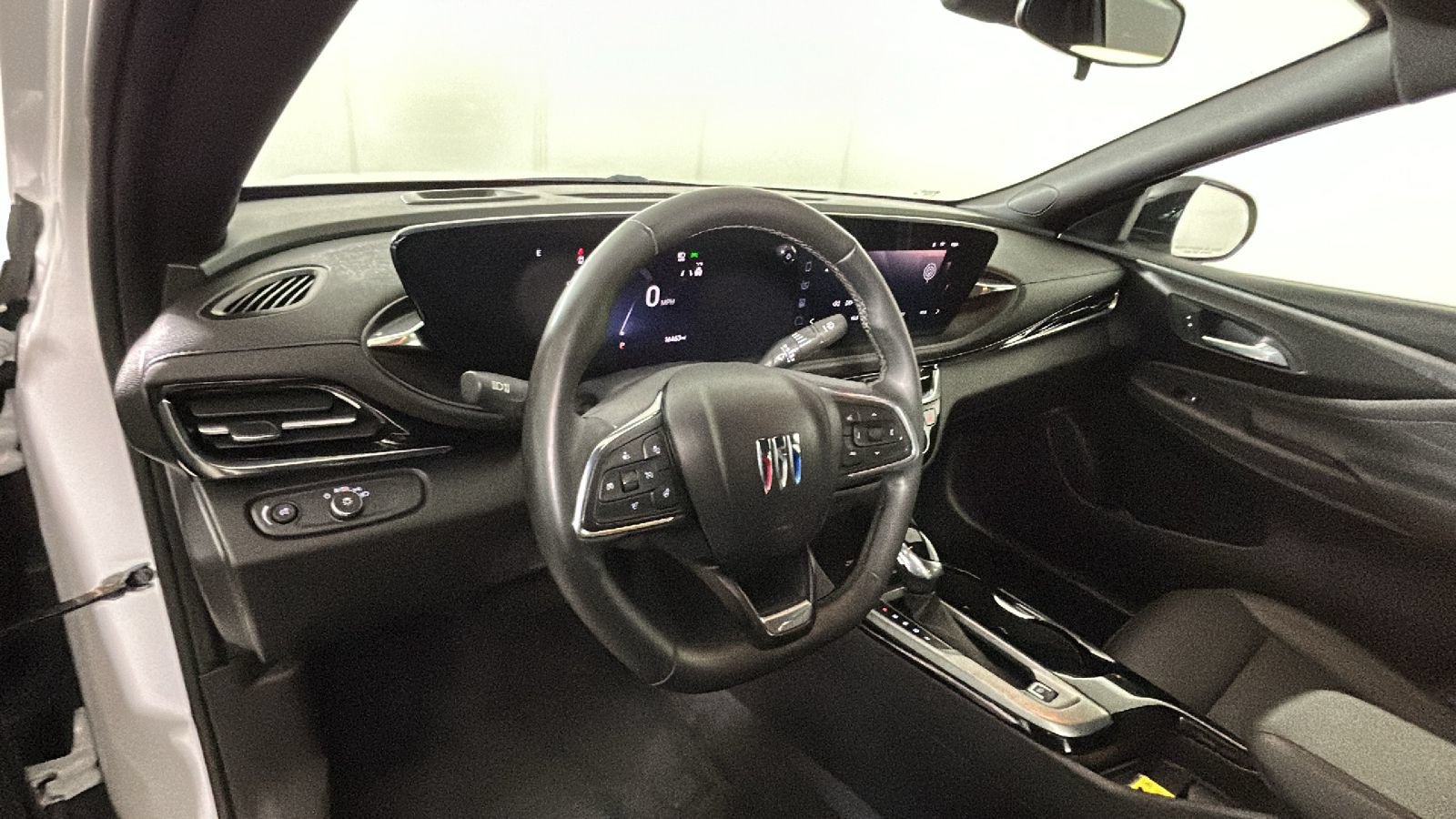 Used 2024 Buick Envista Sport Touring w/ Convenience I Package FWD image 16
