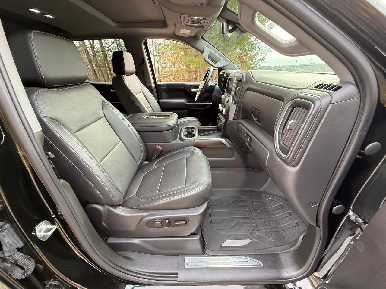 Used 2019 GMC Sierra 1500 SLT w/ SLT Premium Plus Package image 30