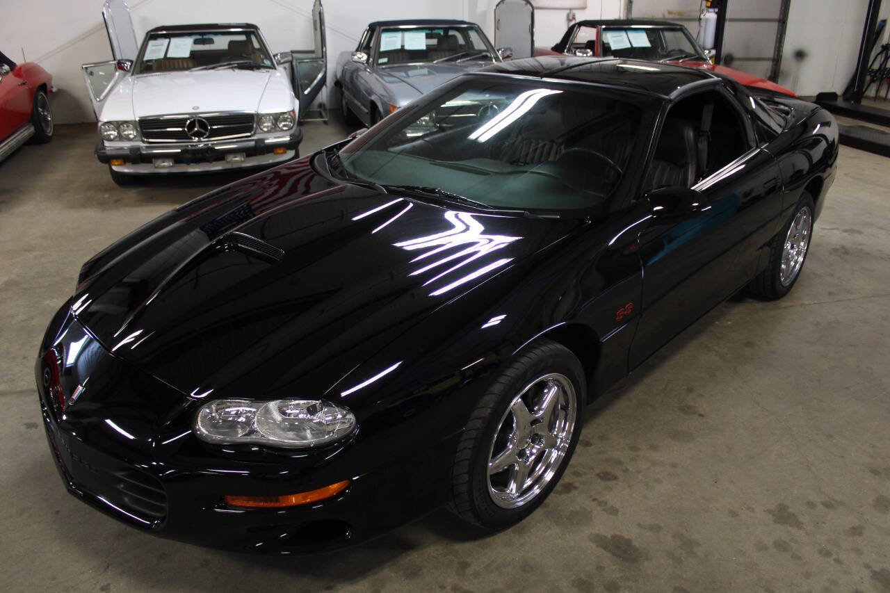 Used 2000 Chevrolet Camaro Z28 w/ SS Performance/Appearance Pkg image 17