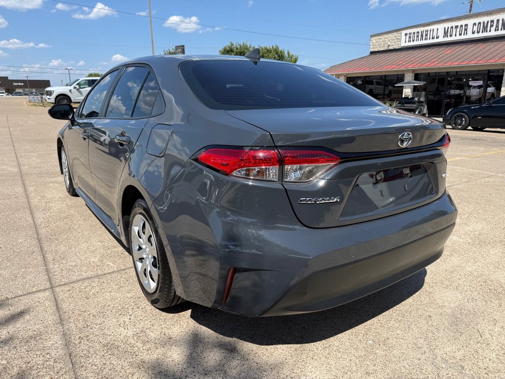 Used 2026 Toyota Corolla LE FWD image 5