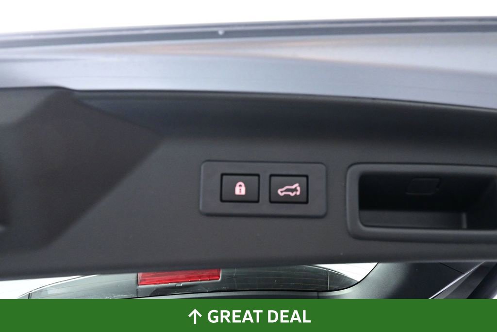Used 2025 Subaru Forester Premium AWD/4WD image 26