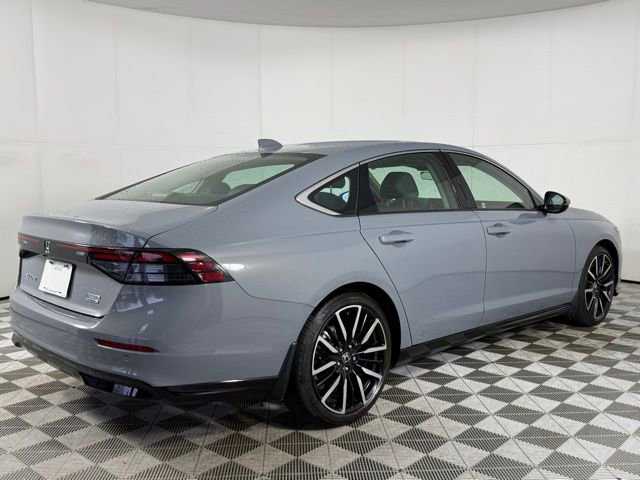 Used 2023 Honda Accord Touring image 7