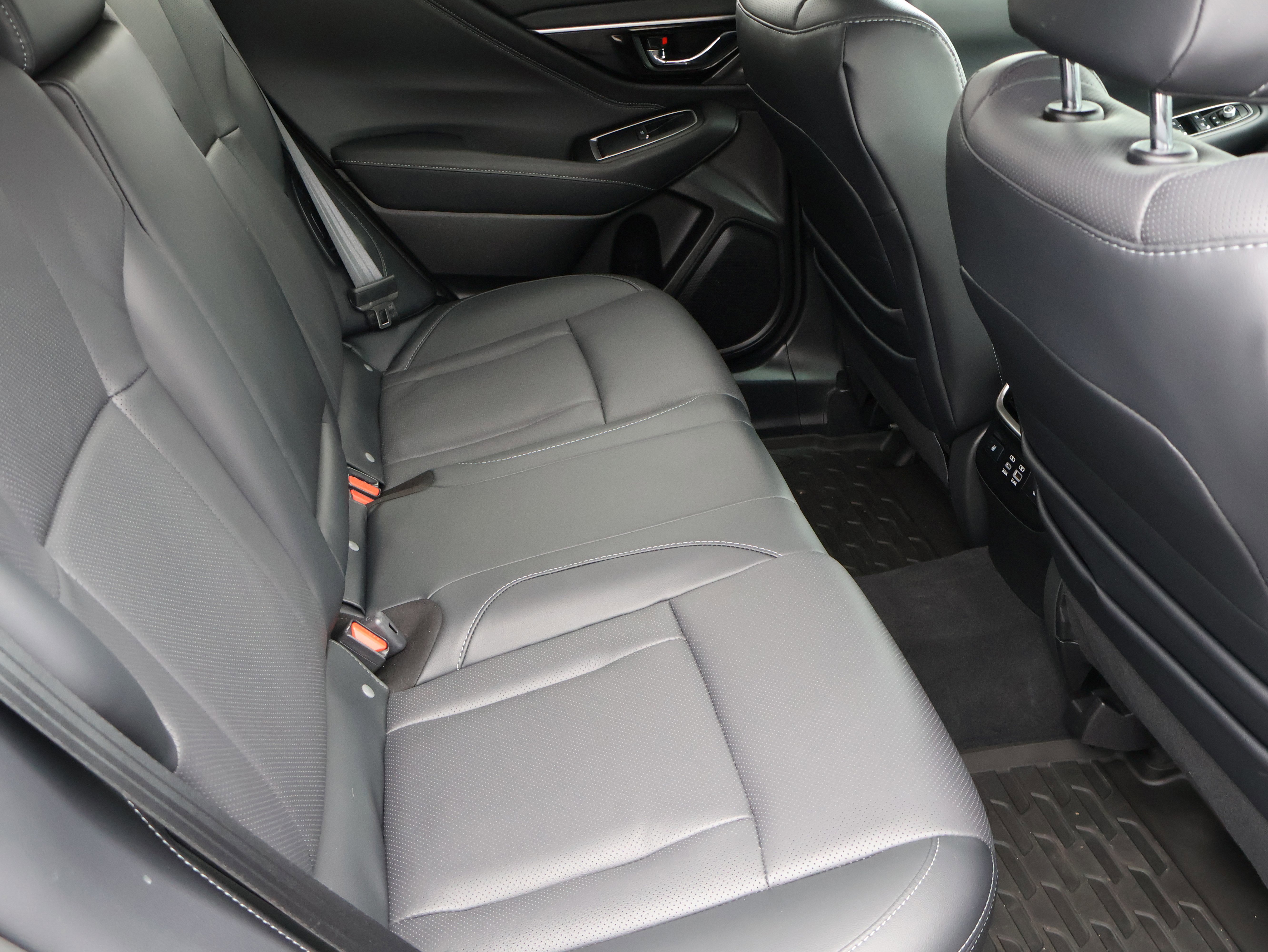 Used 2024 Subaru Outback Limited image 14