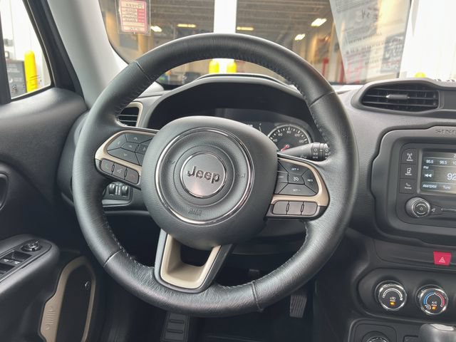 Used 2016 Jeep Renegade 75th Anniversary AWD/4WD image 15