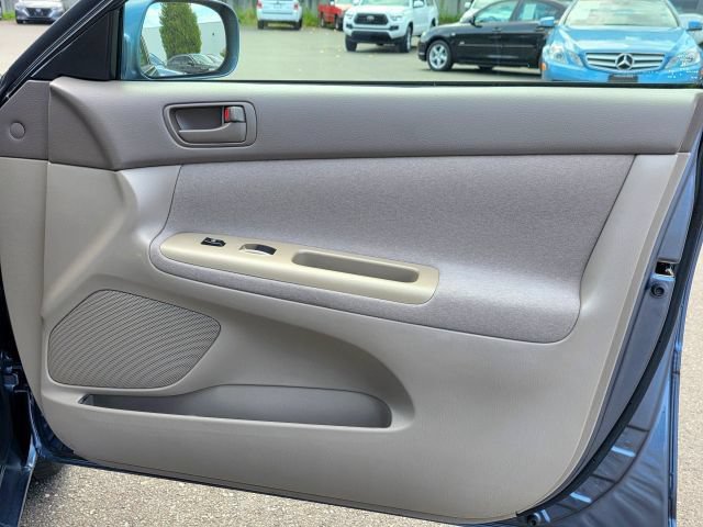 Used 2004 Toyota Camry FWD image 44