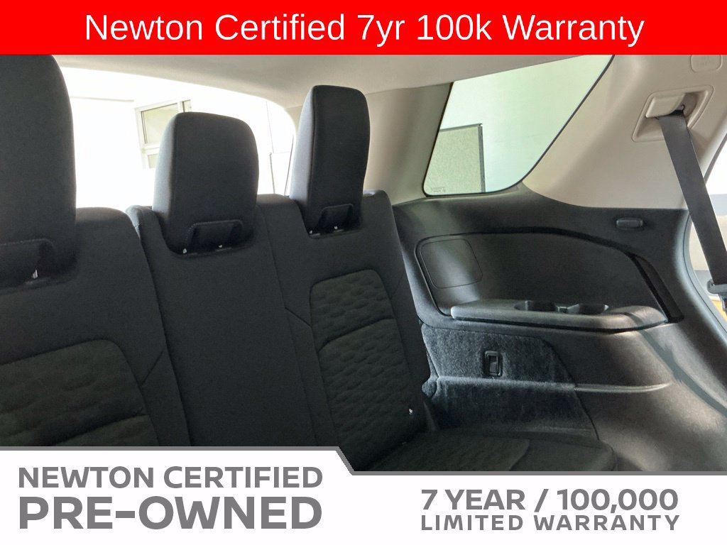 Used 2025 Nissan Pathfinder SV FWD image 20