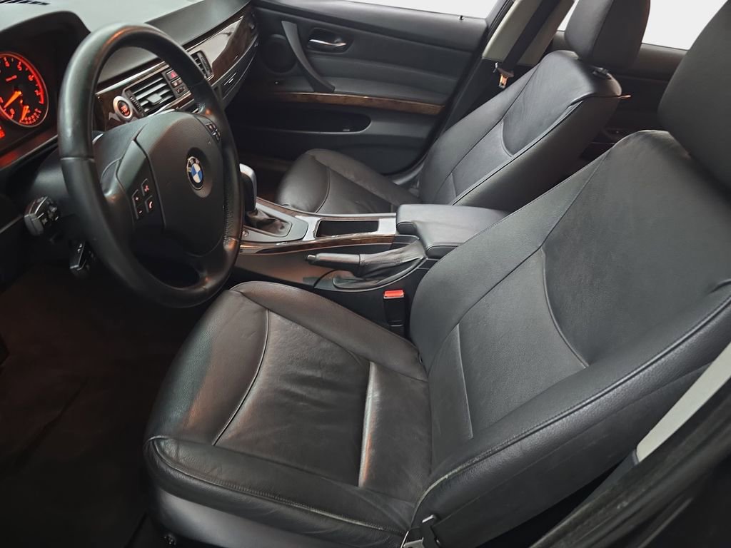 Used 2007 BMW 328xi Wagon AWD/4WD image 17