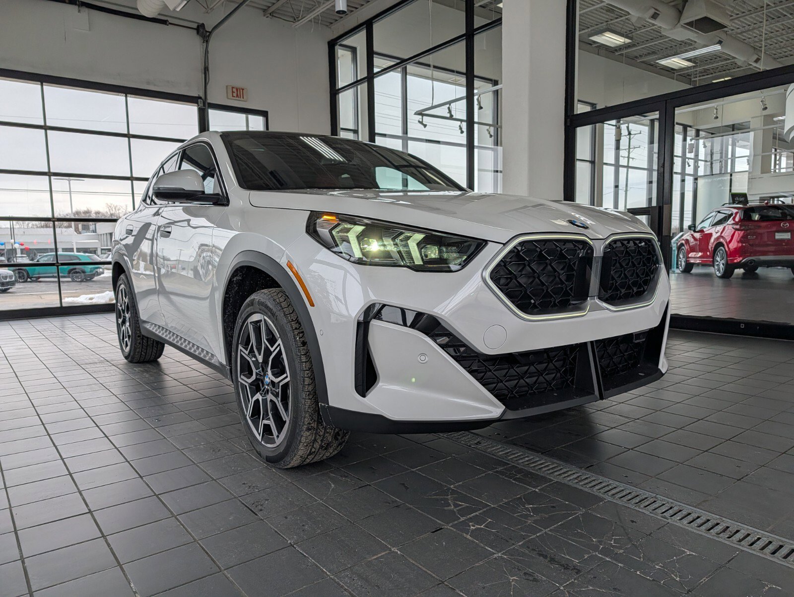 New 2026 BMW X2 xDrive28i w/ Technology Package image 1