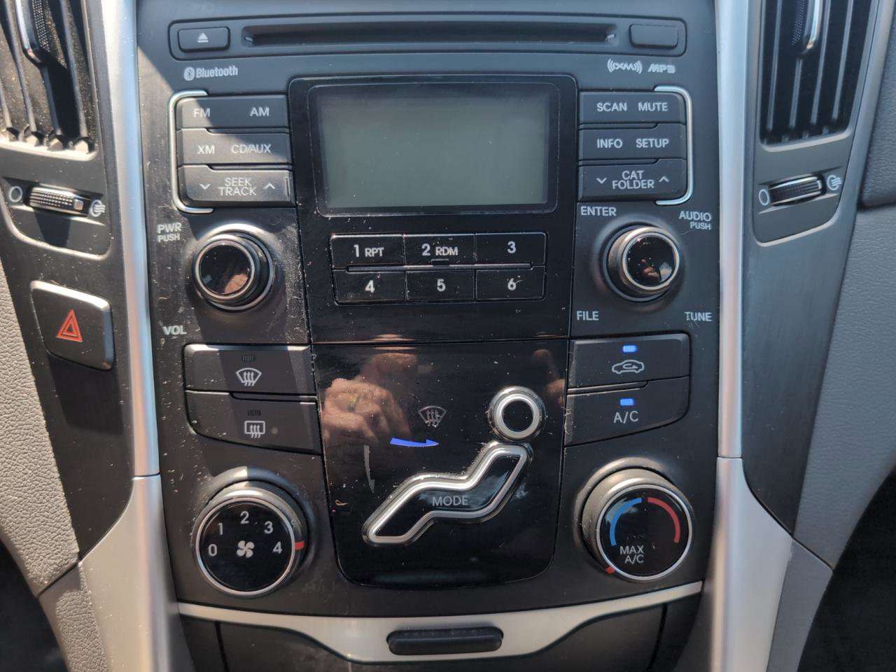 Used 2011 Hyundai Sonata GLS FWD image 23