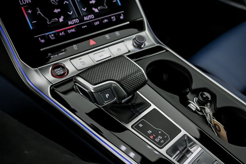 Used 2024 Audi RS 6 performance AWD/4WD image 32