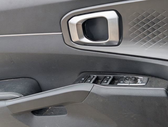 Used 2022 Kia Sorento LX FWD image 23