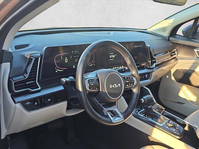 Used 2024 Kia Sportage EX image 10