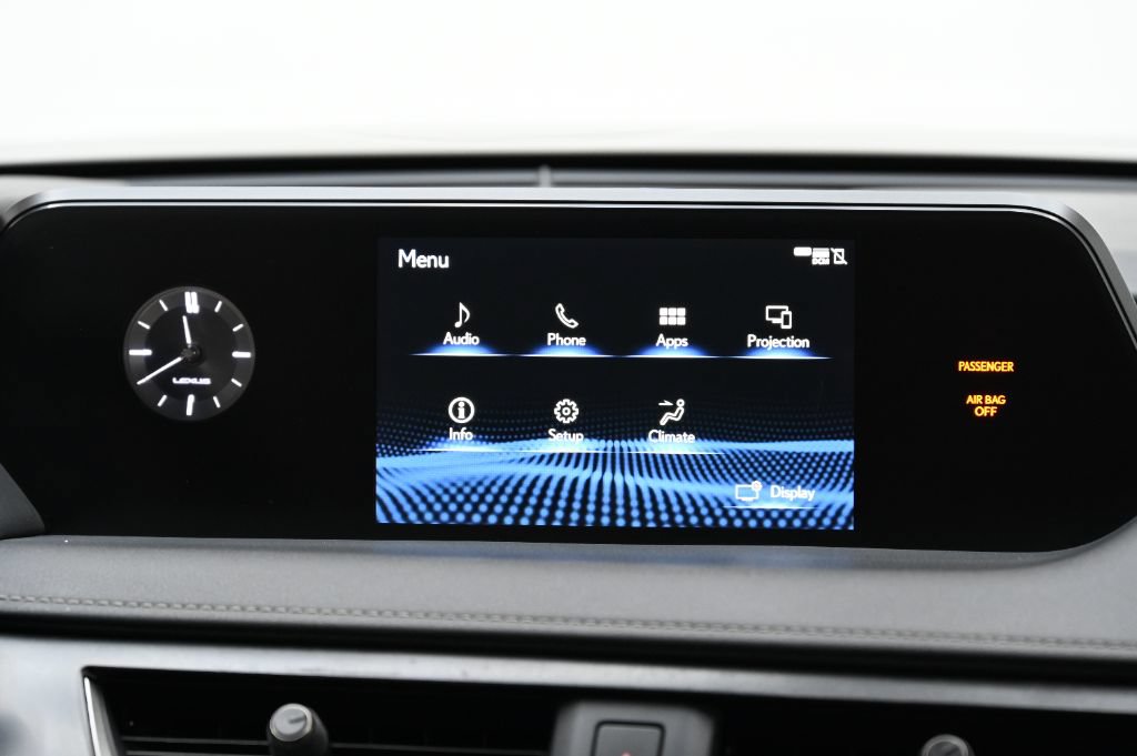Used 2021 Lexus UX 200 w/ Accessory Package (Z2) FWD image 27