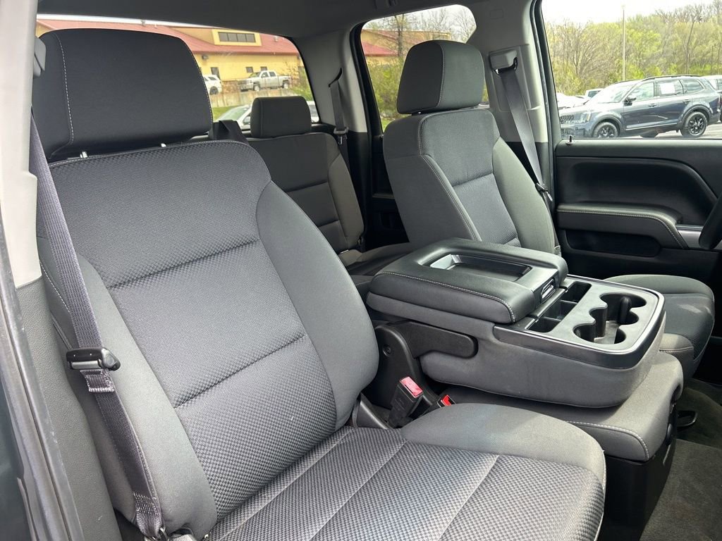 Used 2017 Chevrolet Silverado 1500 LT AWD/4WD image 39