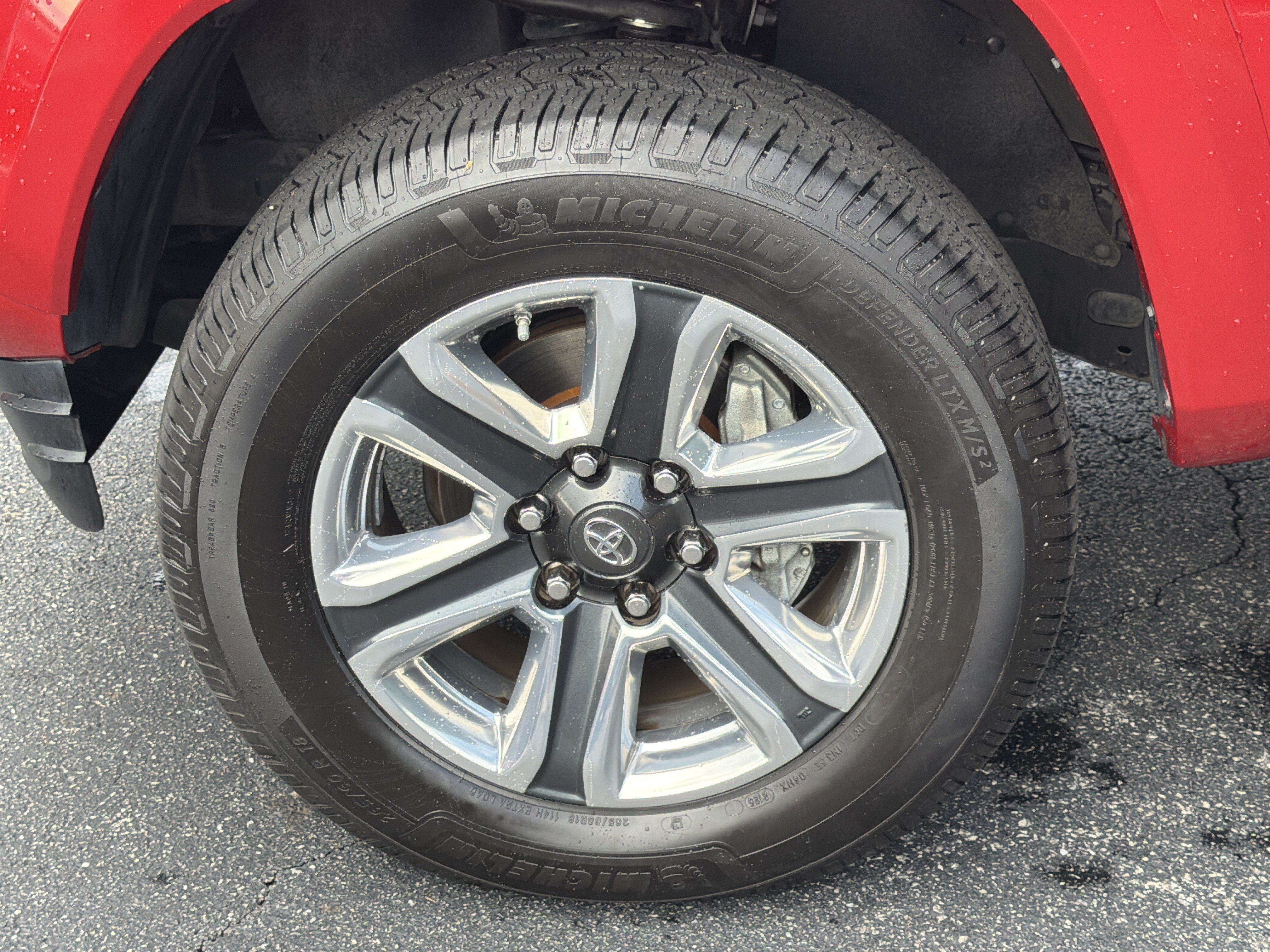 Used 2016 Toyota Tacoma Limited w/ Towing Package RWD image 11