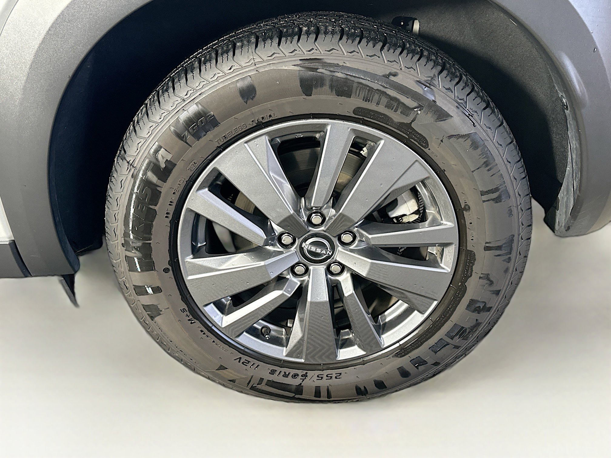 Used 2025 Nissan Pathfinder SV image 11