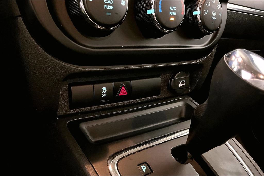 Used 2017 Jeep Patriot Sport w/ Power Value Group FWD image 16