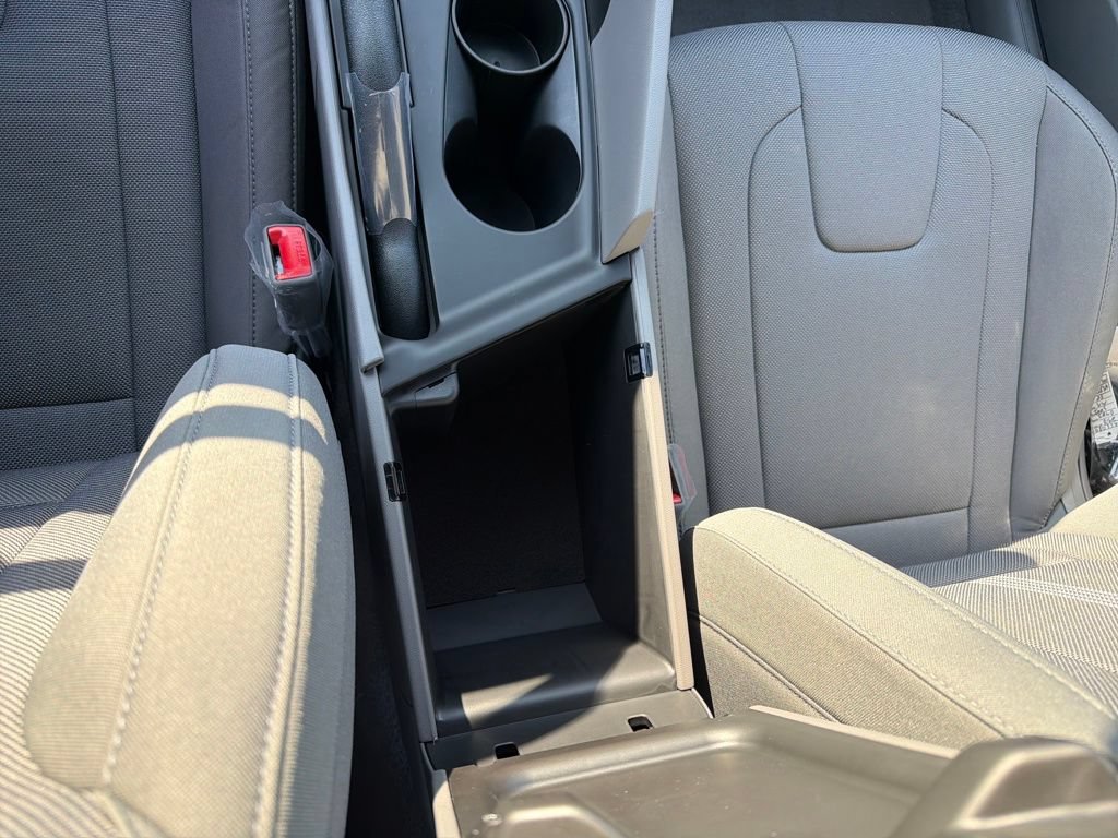 Used 2026 Hyundai Elantra SE FWD image 28