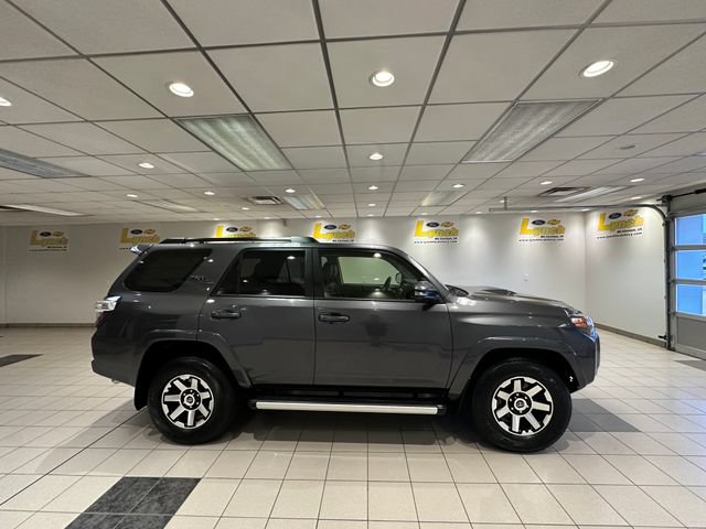 Used 2023 Toyota 4Runner TRD Off-Road Premium w/ Off Road Premium Plus Package AWD/4WD image 3