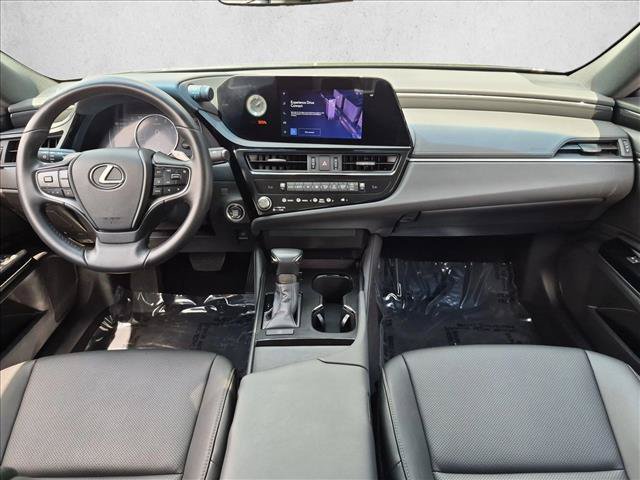 Used 2024 Lexus ES 350 w/ Accessory Package (Z1) FWD image 18