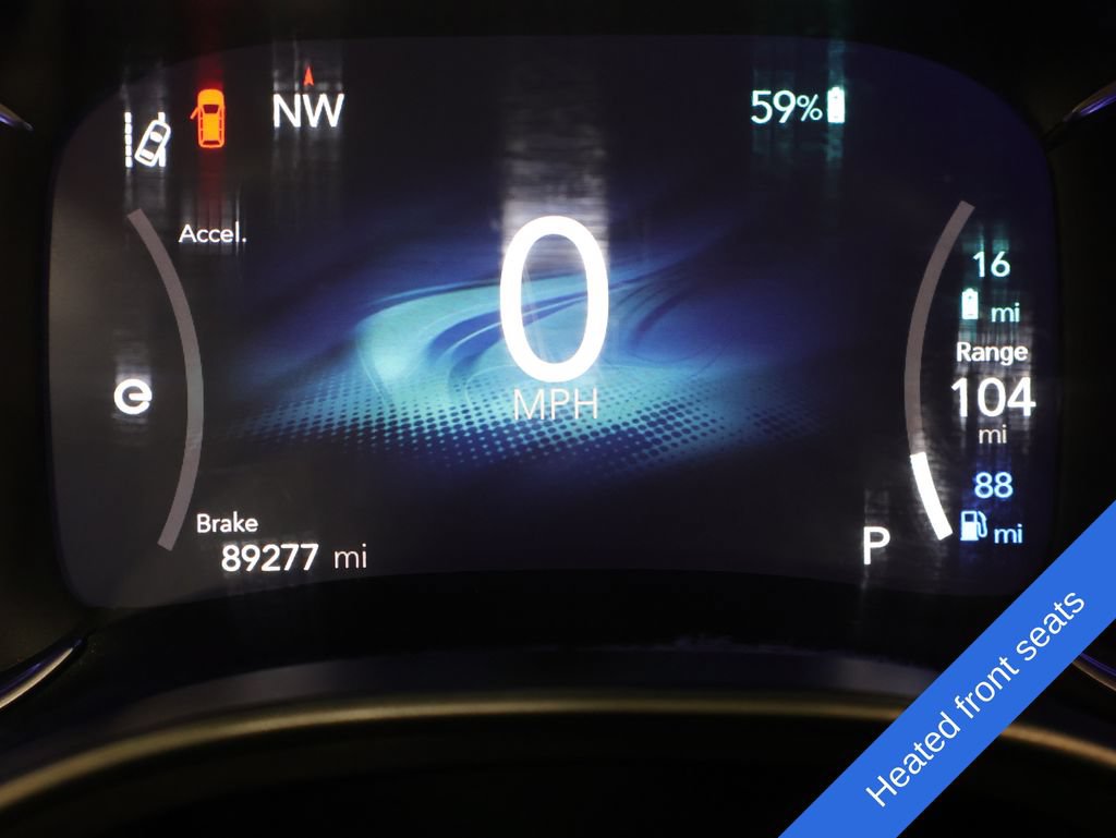 Used 2021 Chrysler Pacifica Touring-L FWD image 4